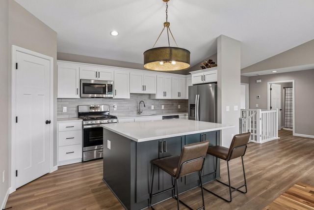 1740 Spruce Street, Farmington, MN 55024