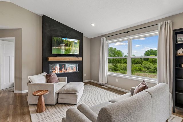 1740 Spruce Street, Farmington, MN 55024
