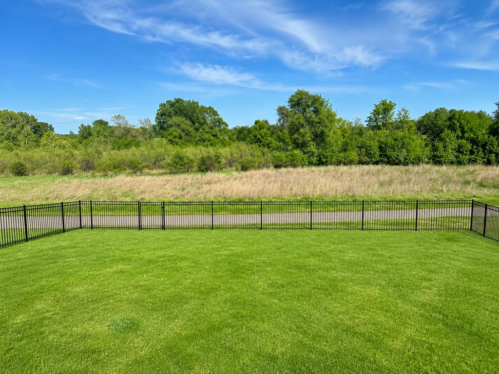 1740 Spruce Street, Farmington, MN 55024 — photo 2