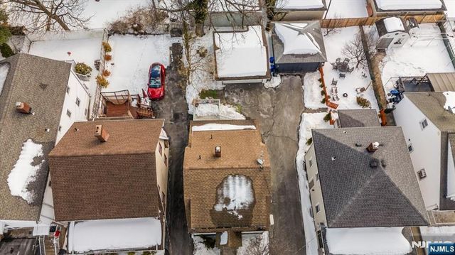 58 Essex Avenue, Maplewood, NJ 07040