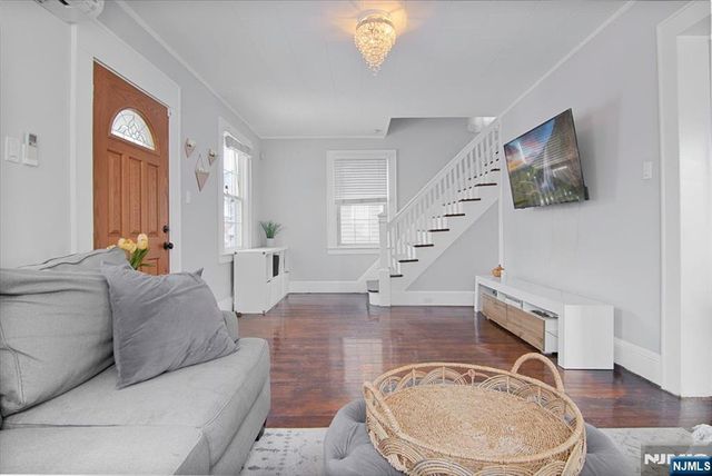 58 Essex Avenue, Maplewood, NJ 07040