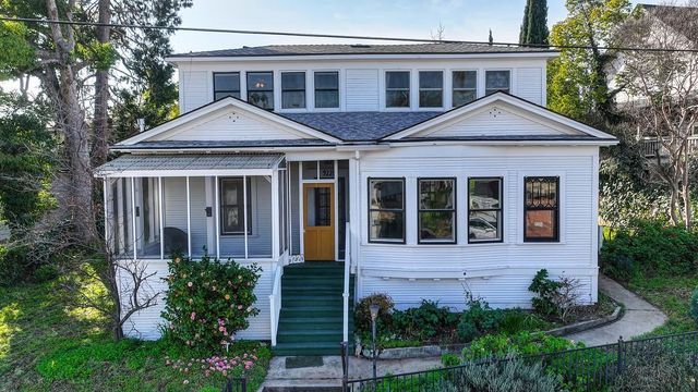 9220 Old State Hwy, Newcastle, CA 95658