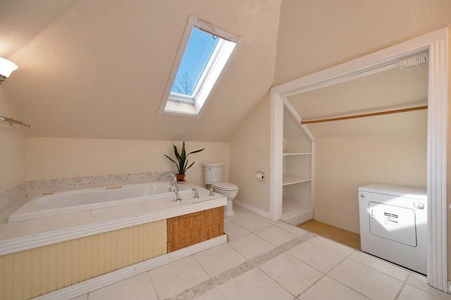 9220 Old State Hwy, Newcastle, CA 95658