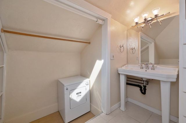 9220 Old State Hwy, Newcastle, CA 95658