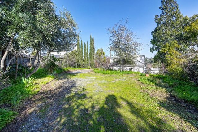 9220 Old State Hwy, Newcastle, CA 95658