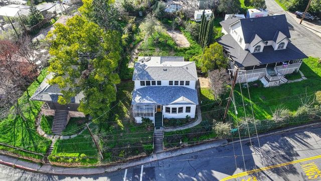 9220 Old State Hwy, Newcastle, CA 95658