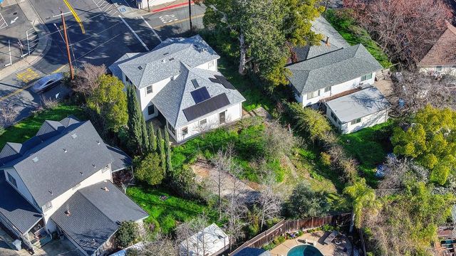 9220 Old State Hwy, Newcastle, CA 95658