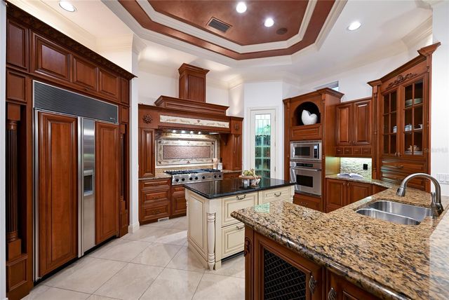 3809 FOUNDERS CLUB DRIVE, Sarasota, FL 34240