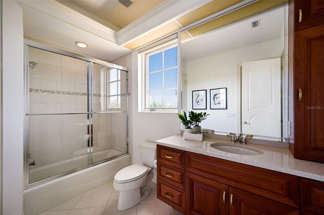 3809 FOUNDERS CLUB DRIVE, Sarasota, FL 34240