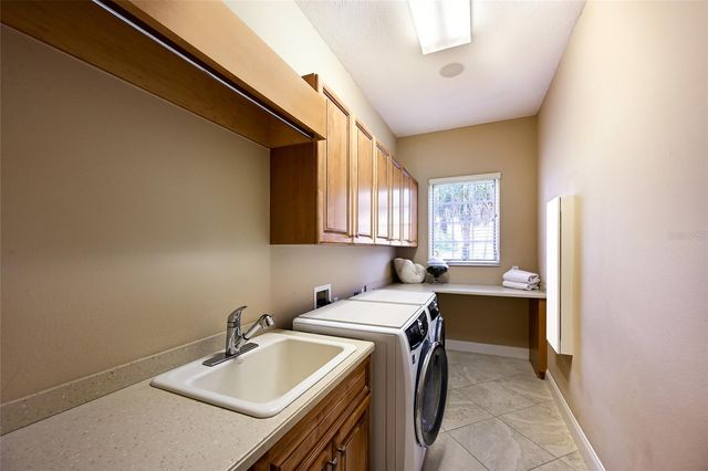 3809 FOUNDERS CLUB DRIVE, Sarasota, FL 34240
