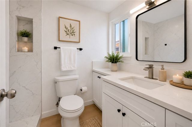 17524 Thornlake Ave, Artesia, CA 90701