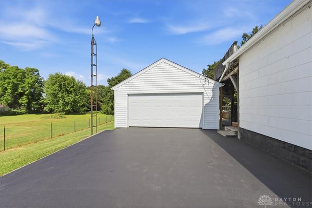 2955 Mechanicsburg Road, Springfield, OH 45503