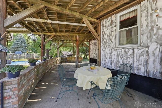 2955 Mechanicsburg Road, Springfield, OH 45503