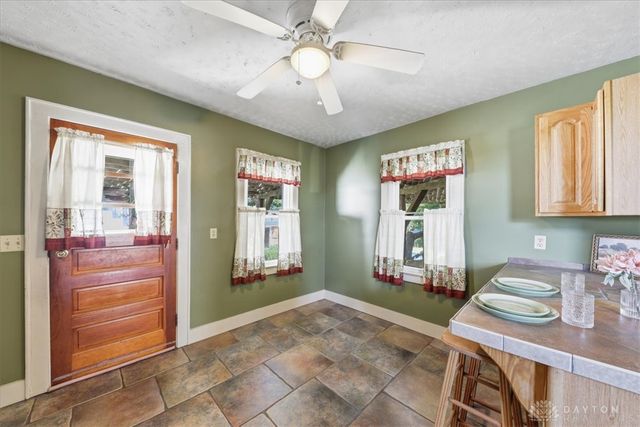 2955 Mechanicsburg Road, Springfield, OH 45503