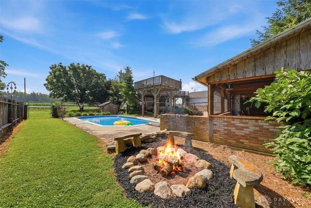 2955 Mechanicsburg Road, Springfield, OH 45503