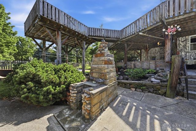 2955 Mechanicsburg Road, Springfield, OH 45503