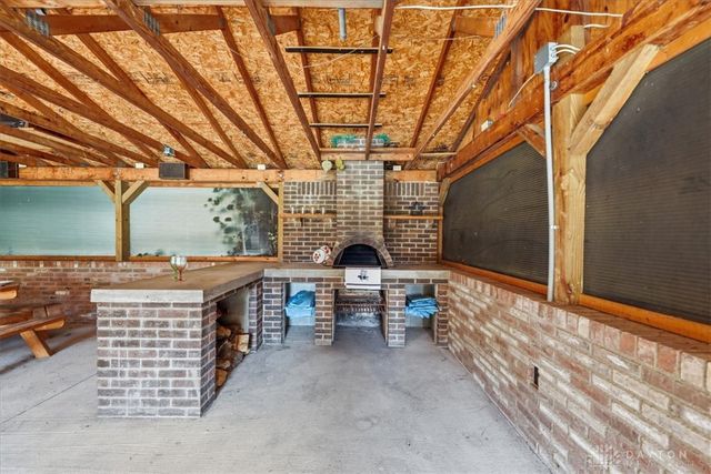 2955 Mechanicsburg Road, Springfield, OH 45503