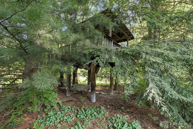 2955 Mechanicsburg Road, Springfield, OH 45503