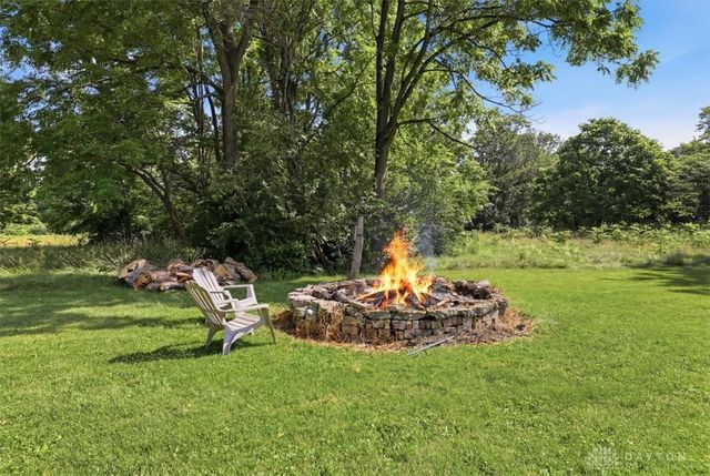 2955 Mechanicsburg Road, Springfield, OH 45503