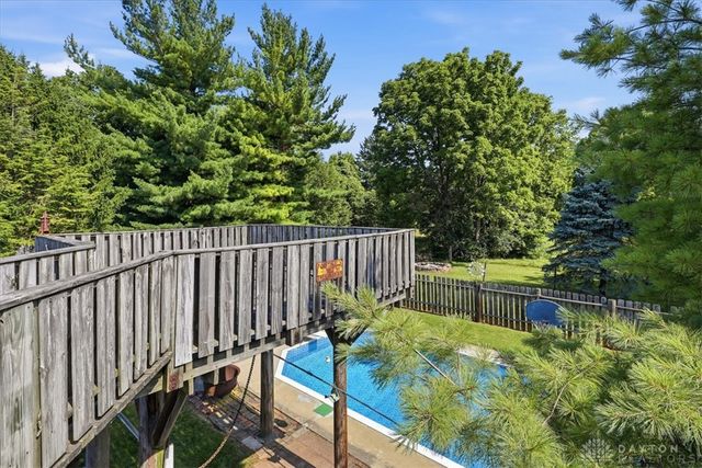 2955 Mechanicsburg Road, Springfield, OH 45503
