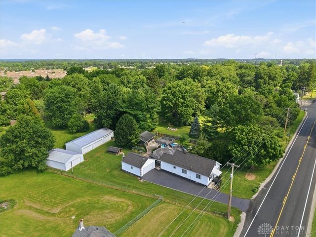 2955 Mechanicsburg Road, Springfield, OH 45503