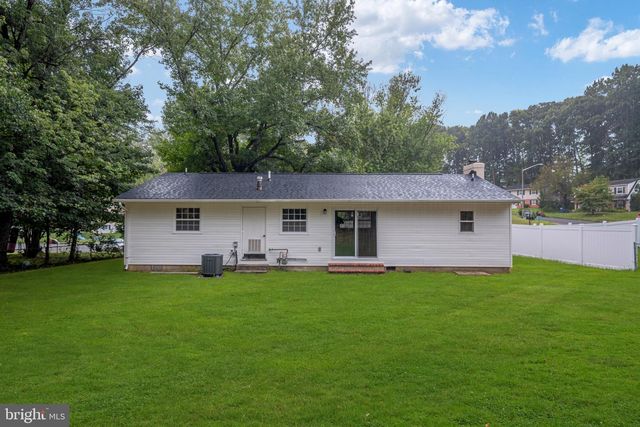 4520 EDINBURG DR, Woodbridge, VA 22193