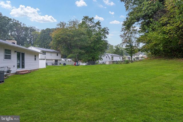 4520 EDINBURG DR, Woodbridge, VA 22193