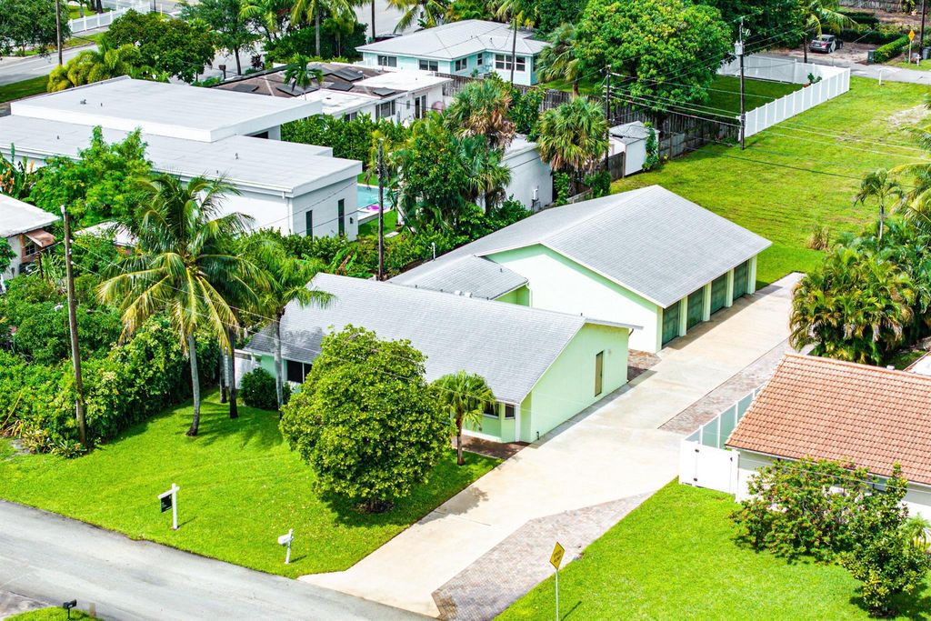 165 NW 8th Street, Boca Raton, FL 33432