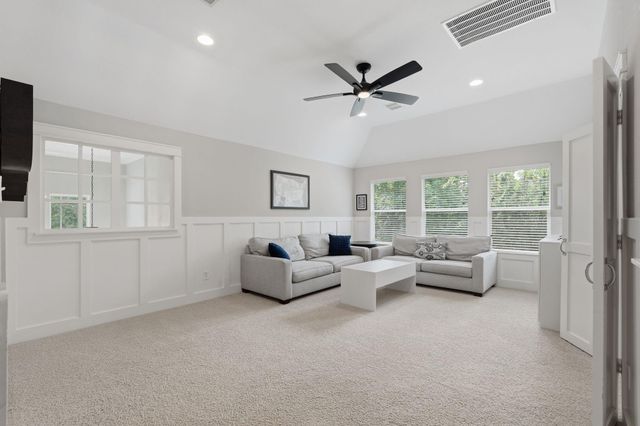 63 W Canyon Wren Circle, The Woodlands, TX 77389
