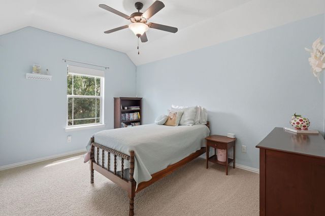 63 W Canyon Wren Circle, The Woodlands, TX 77389
