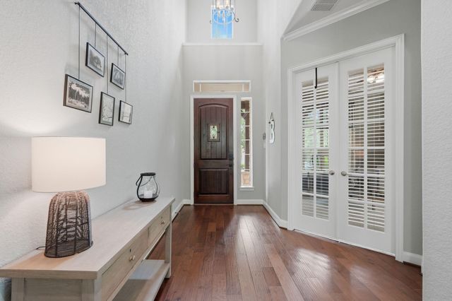 63 W Canyon Wren Circle, The Woodlands, TX 77389