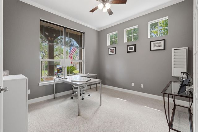 63 W Canyon Wren Circle, The Woodlands, TX 77389
