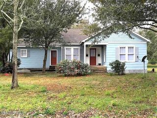 108 N Burke Avenue, Long Beach, MS 39560