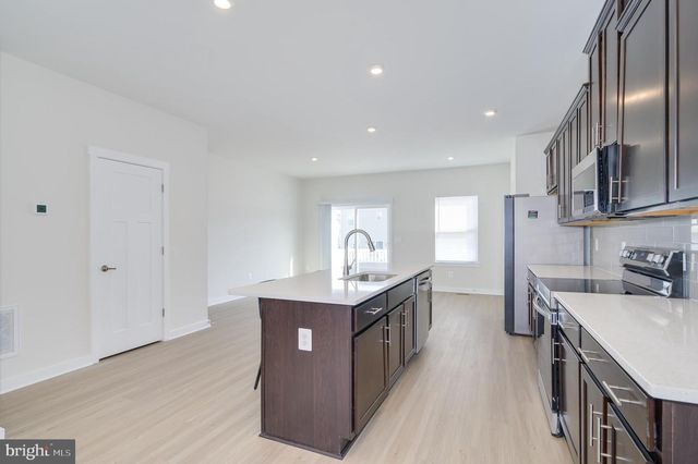 14 TROTTING RD, Inwood, WV 25428