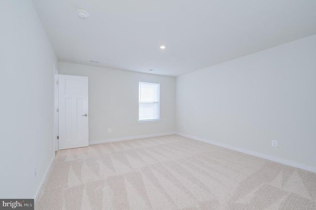 14 TROTTING RD, Inwood, WV 25428