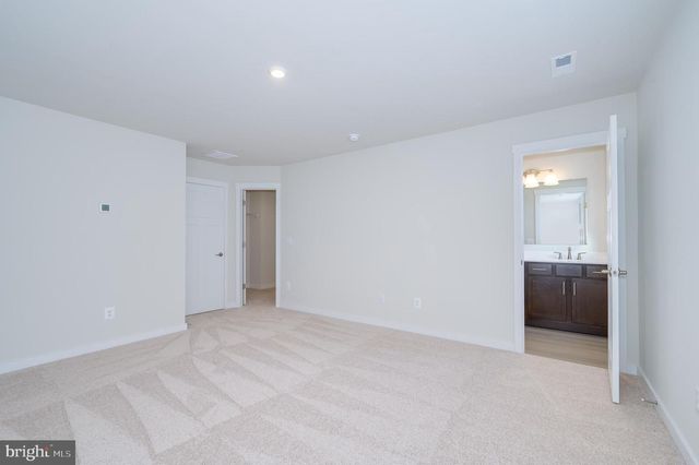 14 TROTTING RD, Inwood, WV 25428