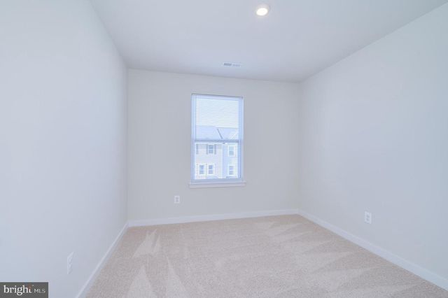 14 TROTTING RD, Inwood, WV 25428