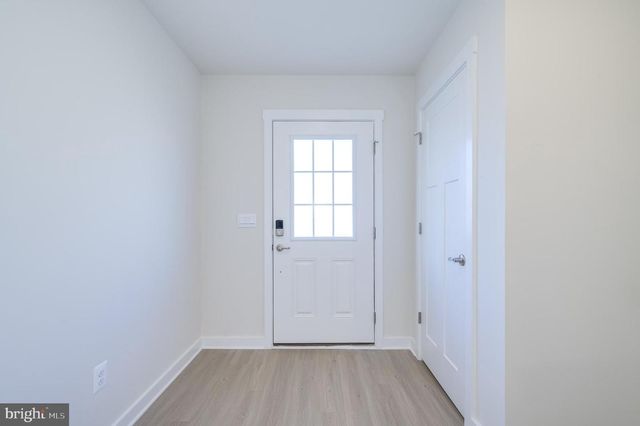 14 TROTTING RD, Inwood, WV 25428
