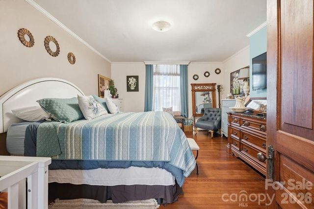 427 Davie Avenue, Statesville, NC 28677