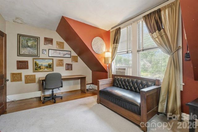 427 Davie Avenue, Statesville, NC 28677