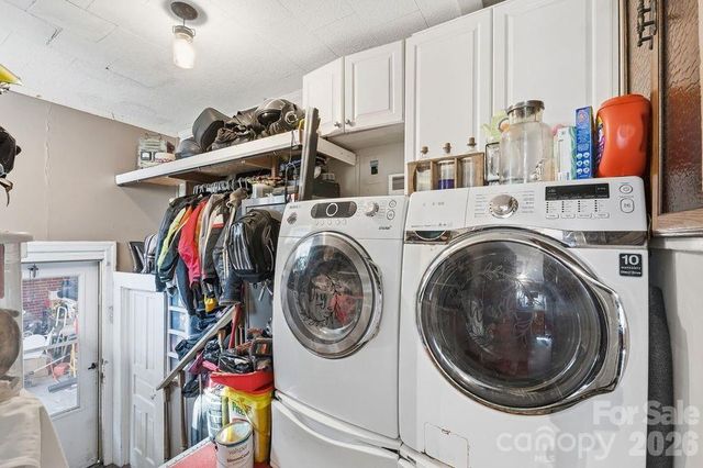 427 Davie Avenue, Statesville, NC 28677