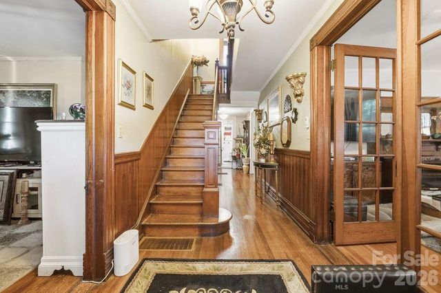 427 Davie Avenue, Statesville, NC 28677