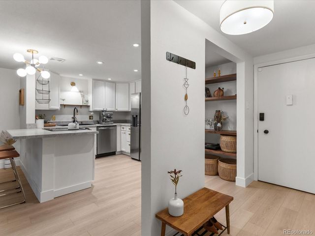 1050 N Lafayette Street 105, Denver, CO 80218