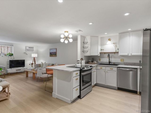 1050 N Lafayette Street 105, Denver, CO 80218