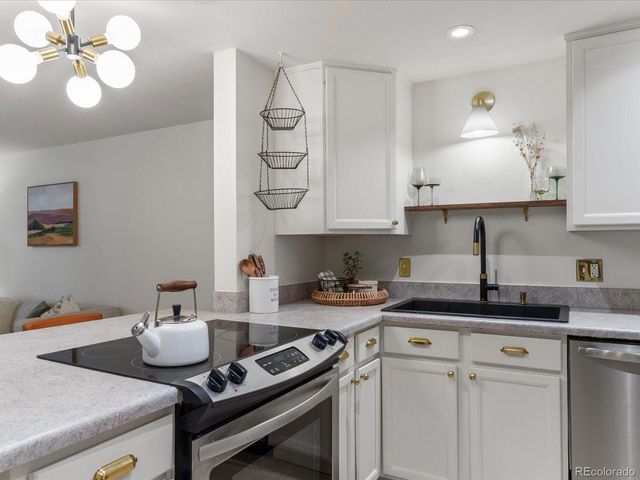 1050 N Lafayette Street 105, Denver, CO 80218