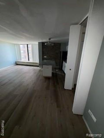 8200 Jefferson Avenue 1201, Detroit, MI 48214