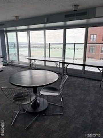 8200 Jefferson Avenue 1201, Detroit, MI 48214