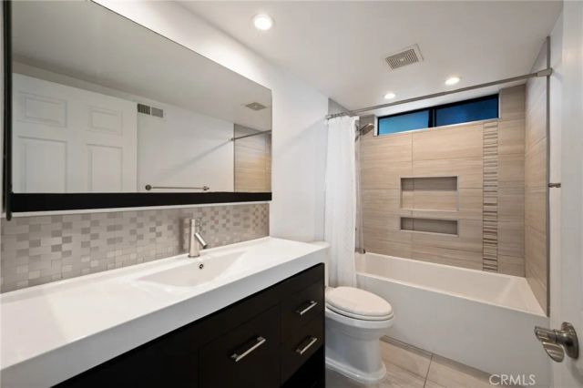 1929 April Court, Lomita, CA 90717