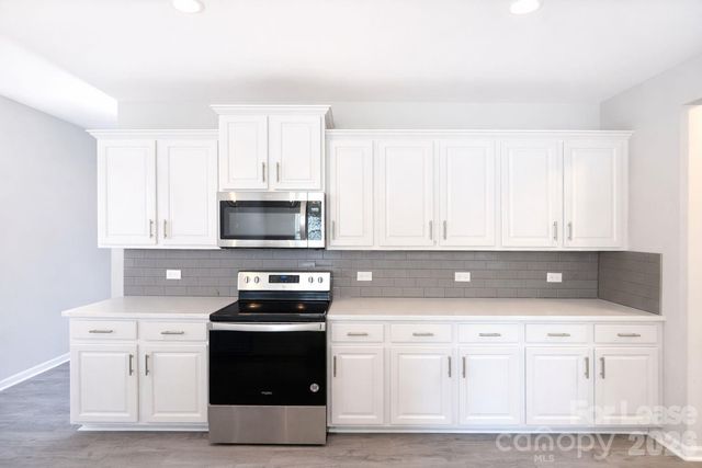 11154 Woodland Creek Way, Charlotte, NC 28262