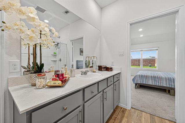 27222 Woodridge Glen Drive, Katy, TX 77493